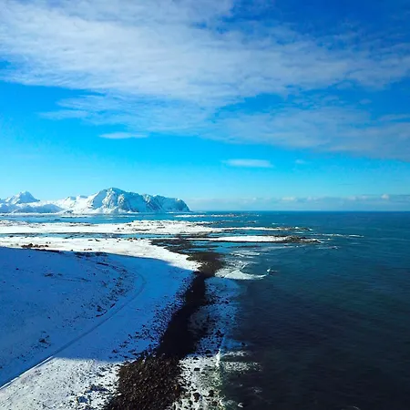 Leknes City Apartment *