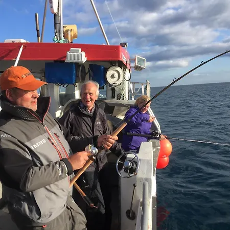 アパート Leknes City Apartment