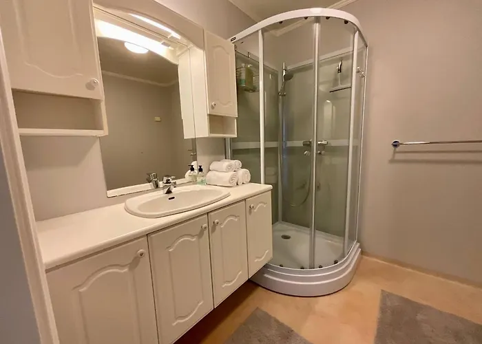 아파트 Leknes City Apartment 레크네스