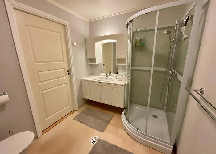 아파트 Leknes City Apartment *